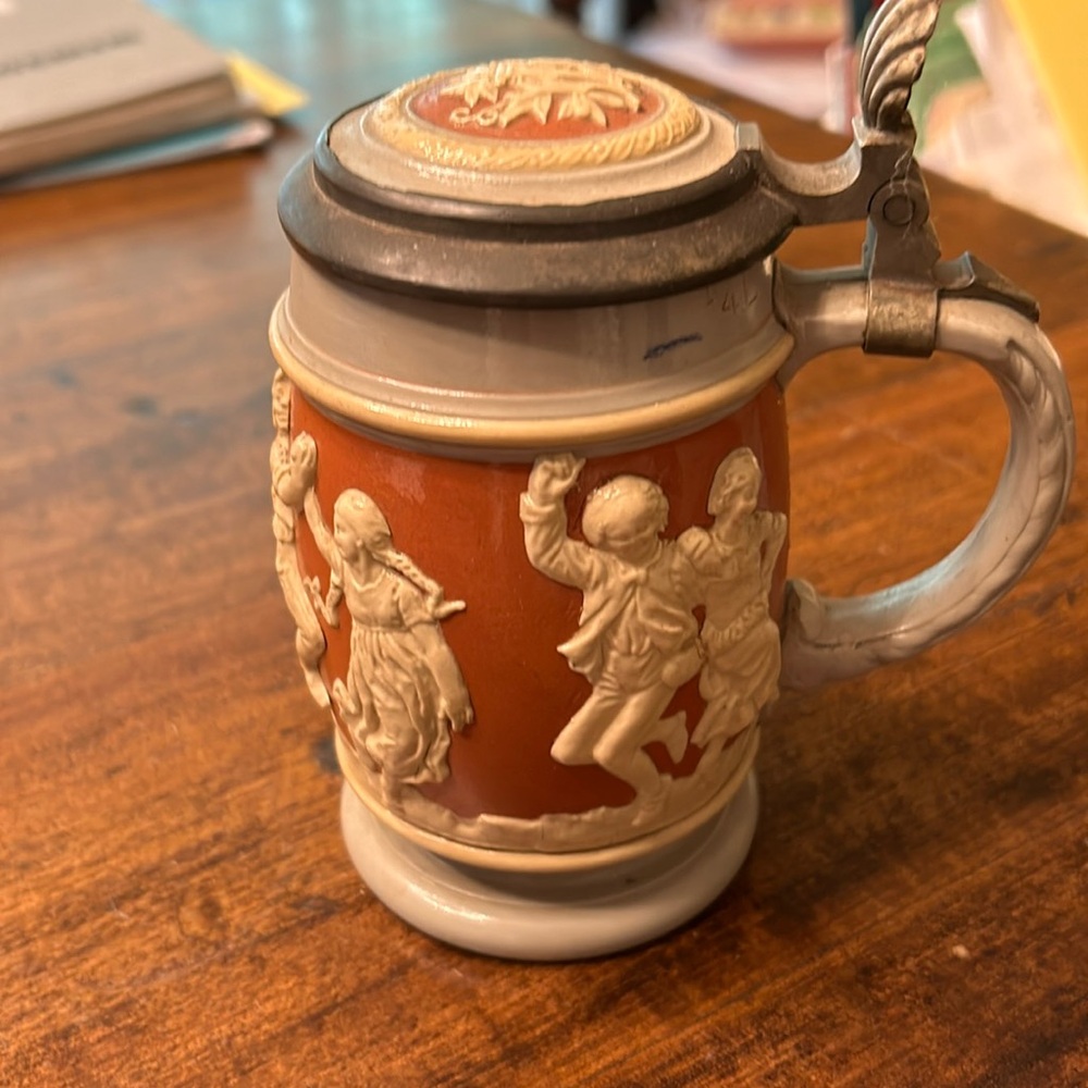 Small ceramic tankard Villeroy and Bosch